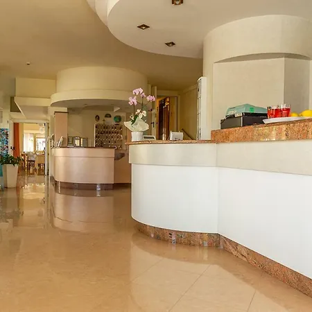 Hotel Ascot