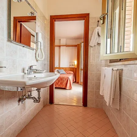 Otel Ascot 3*