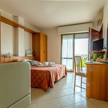Hotel Ascot 3*